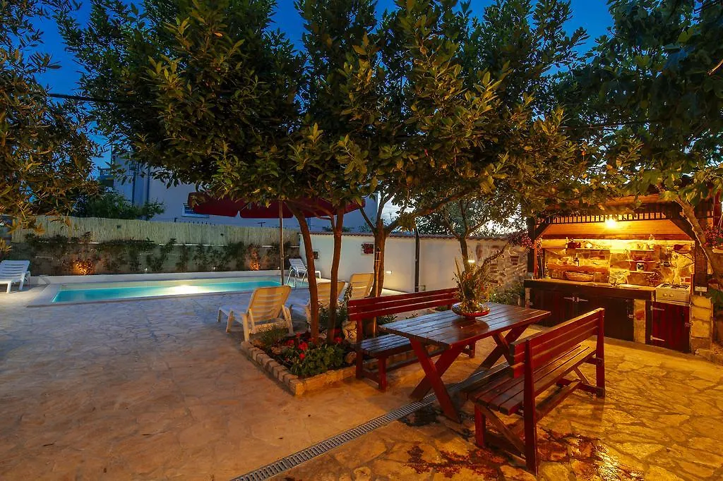 Tatil Evi Olive House Zadar Villa